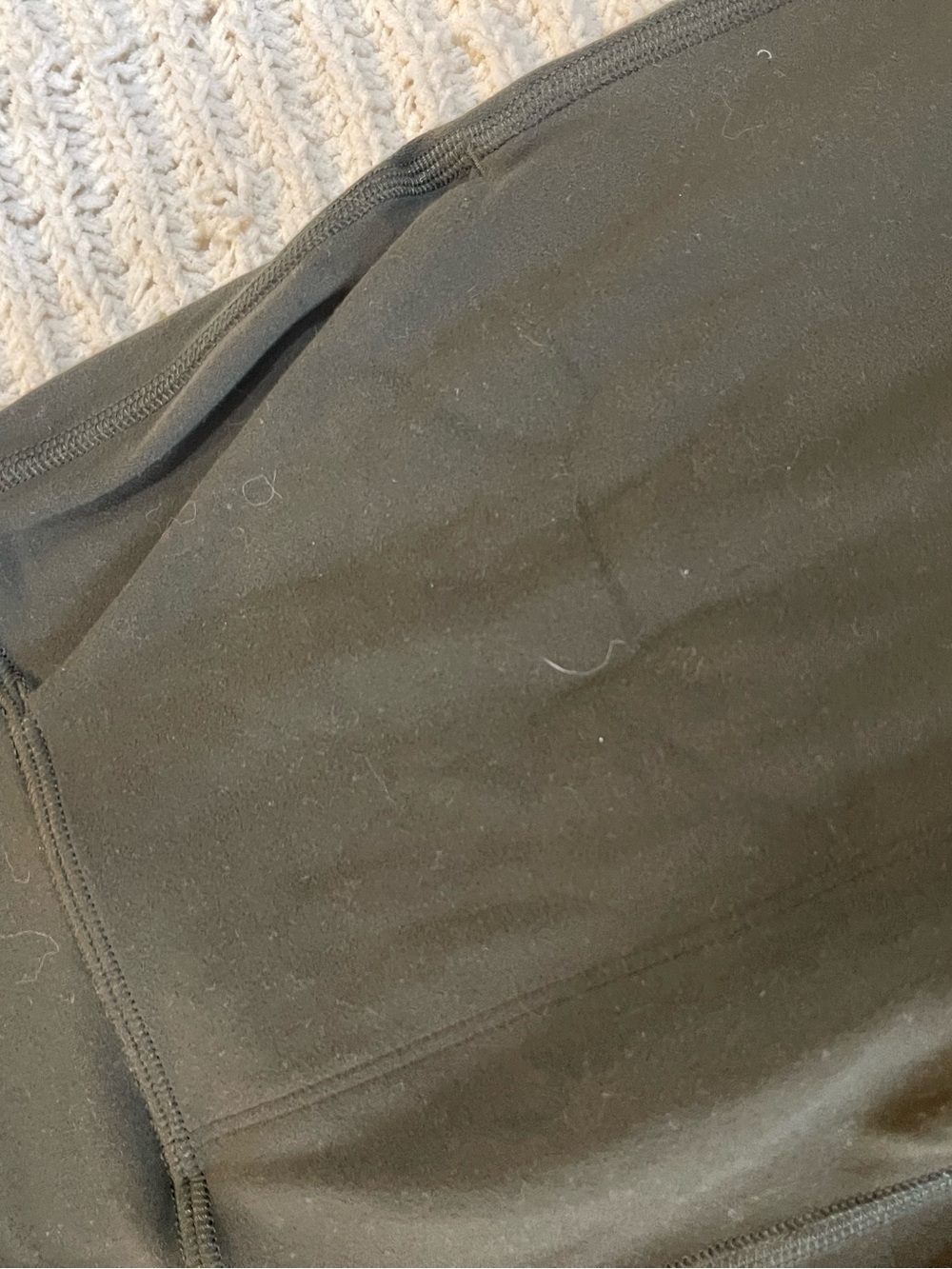 lululemon athletica women’s green Joggers - Picture 4 of 8